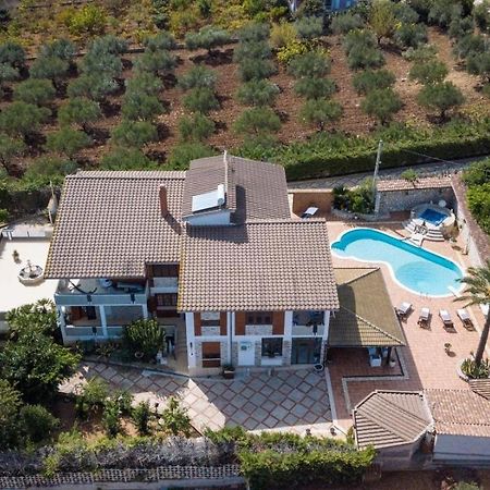 Villa Aversa กัสเตลลัมมาเร เดล โกลโฟ ภายนอก รูปภาพ