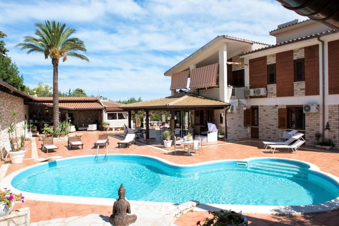 Villa Aversa กัสเตลลัมมาเร เดล โกลโฟ ภายนอก รูปภาพ
